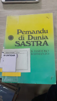 Pemandu di Dunia Sastra